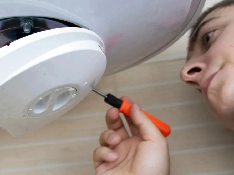 Pourquoi entretenir son chauffe-eau à Nanterre ?